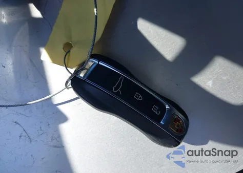 2020 Porsche Panamera E-Hybrid 4/4 10 Years Edition из США, поврежденный, VIN WP0AE2A79LL132755